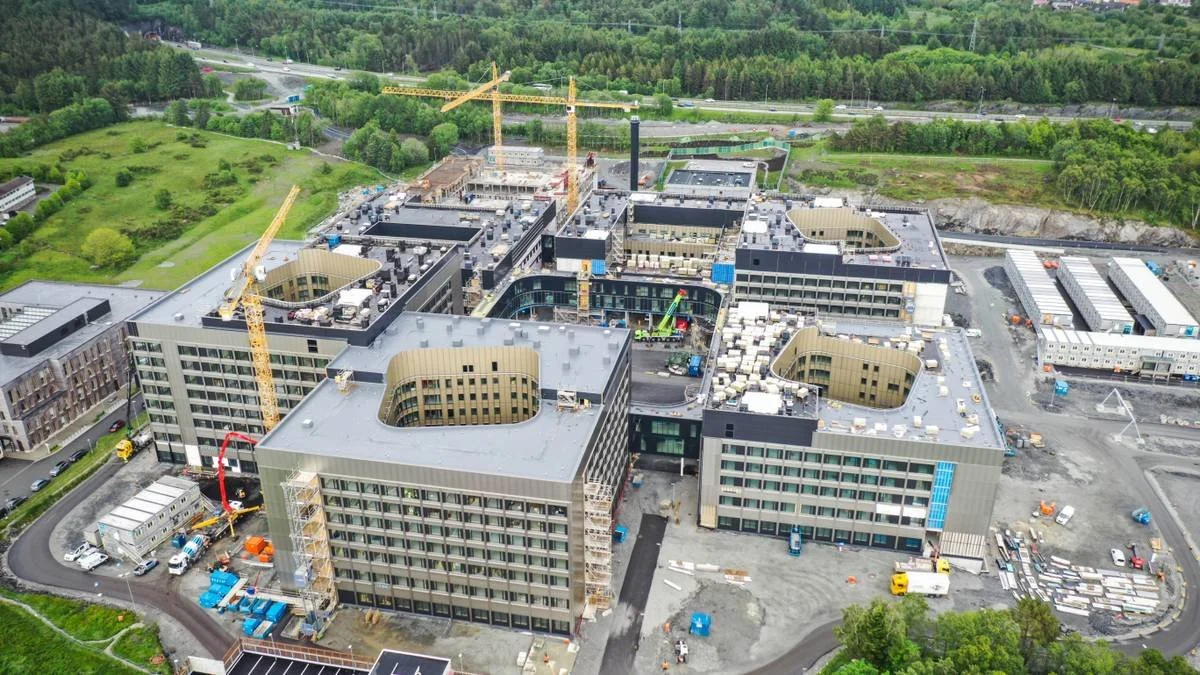 Nye SUS, Helse Stavanger: Krankenhausneubau in der Bauphase, Luftaufnahme